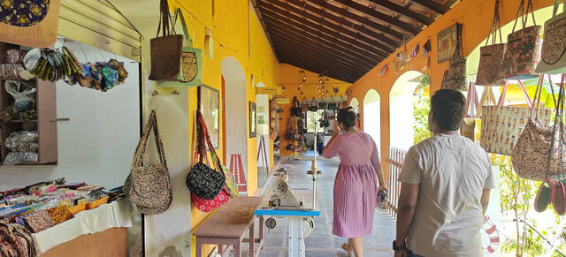 Arts & Crafts Village in Pondicherry, photo 7